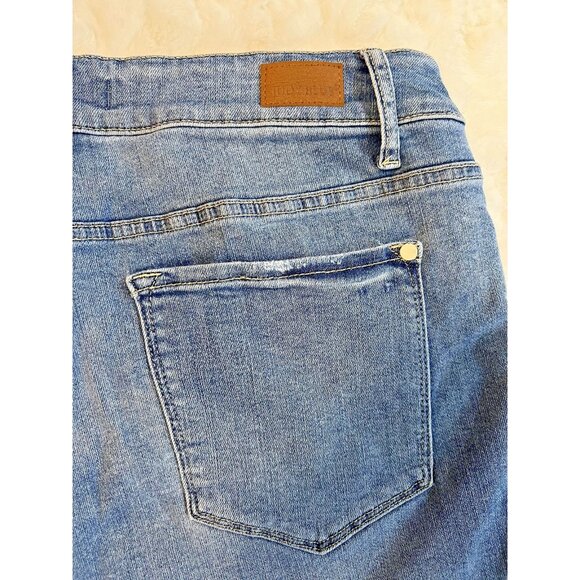 Judy Blue Denim Shorts Womens 2XL Blue Jean 5-Pocket Zip Fly Mid Wash Casual - Picture 5 of 8